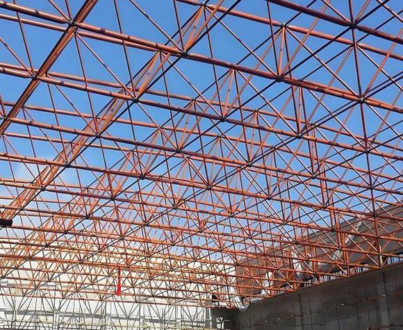 網(wǎng)架與鋼結(jié)構(gòu) 解析兩大建筑體系的差異與核心優(yōu)勢