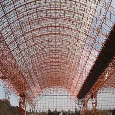 山東地區(qū)異型鋼結(jié)構(gòu)與空間網(wǎng)架設(shè)計(jì)的關(guān)鍵技術(shù)與應(yīng)用優(yōu)勢